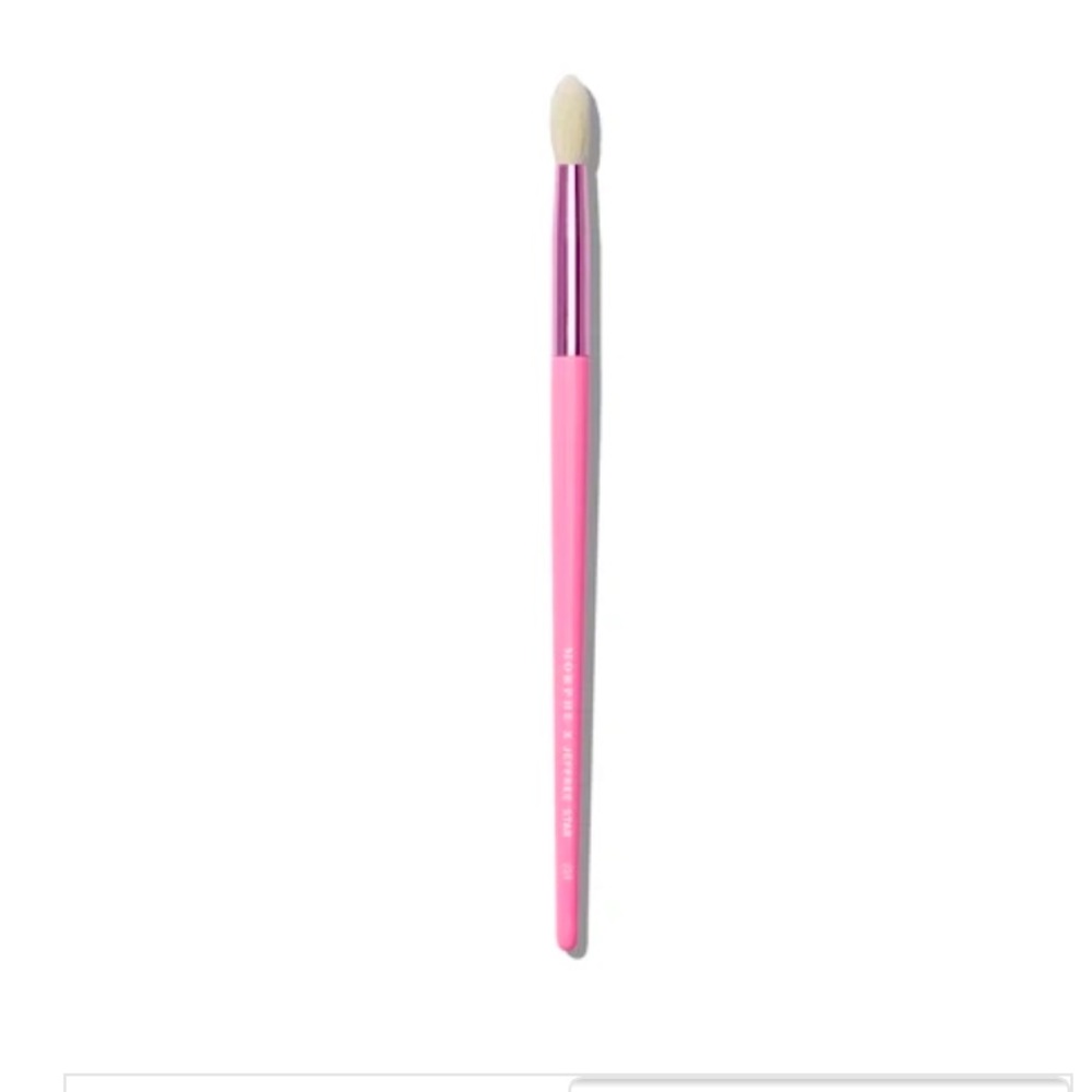 Morphe X Jeffree Star-JS9 The Fluffer Crease Brush